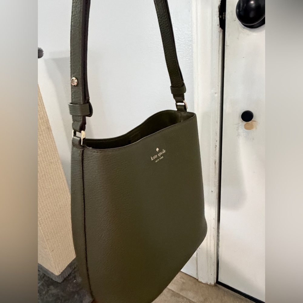 Kate Spade Julia Med Bucket bag - Picture 3 of 13